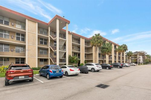 apt-239-2649 48th Ter, Lauderdale Lakes, FL, 33313-2682 | Card Image