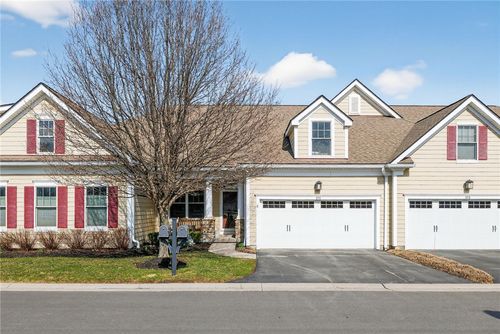 271 Bretlyn Circle Circle, Brighton, NY, 14618 | Card Image