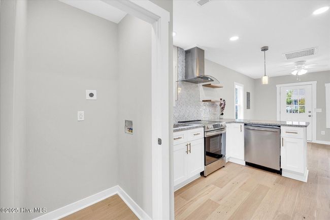 803 S 14 Th St, House other with 2 bedrooms, 1 bathrooms and null parking in Wilmington NC | Image 12