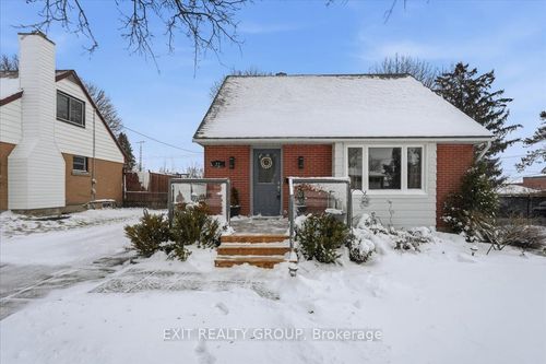 27 Fourth Ave, Trenton, ON, K8V5N5 | Card Image