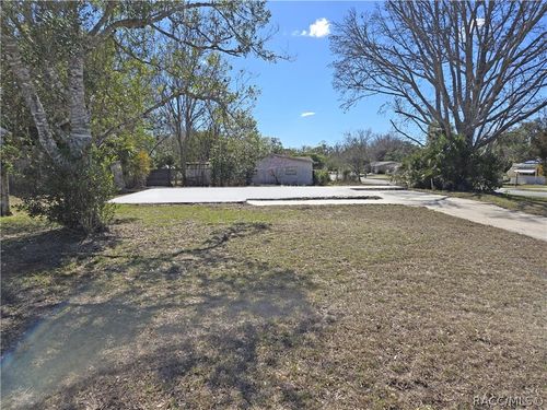 14 Clifford Dr, Beverly Hills, FL, 34465-3738 | Card Image