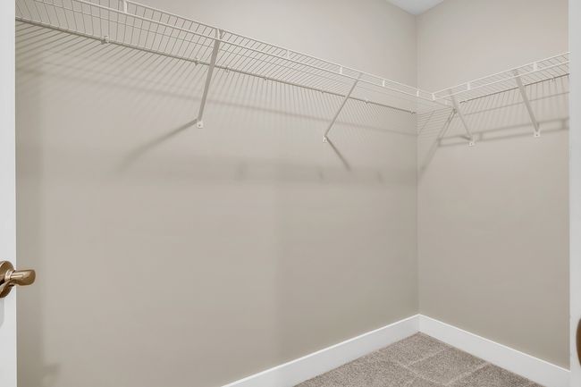 Great walk-in closet | Image 21
