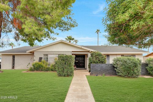 2802 E Cheryl Dr, Phoenix, AZ, 85028-4410 | Card Image