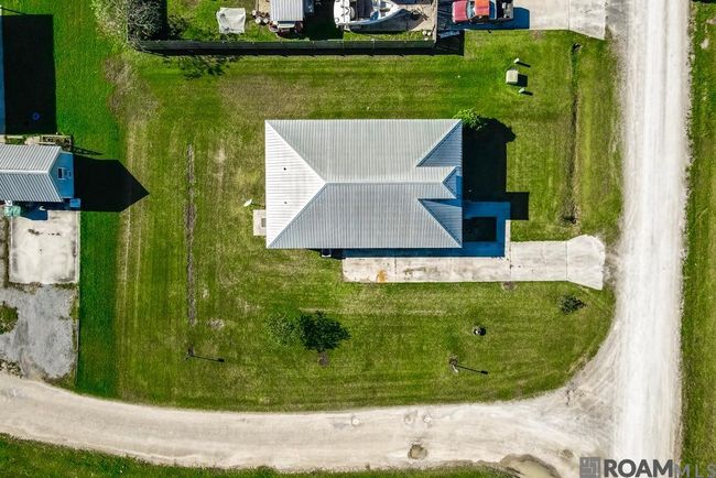 26350 Riverscape Dr, House other with 3 bedrooms, 2 bathrooms and 3 parking in Springfield LA | Image 31