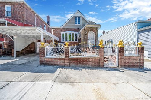 51-78 72nd Pl, Woodside, NY, 11377-7638 | Card Image