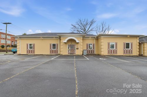 101 Willow St Nw, Lenoir, NC, 28645-5101 | Card Image