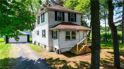 2453 Eddie St, Youngstown, OH, 44509-1308 | Card Image