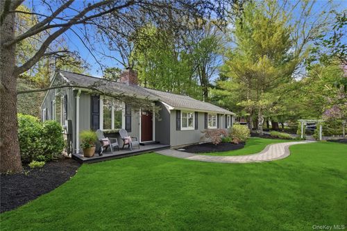 169 Bay Rd, Halesite, NY, 11743-1307 | Card Image