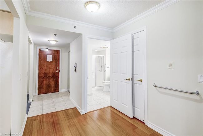 1308 - 100 Burloak Dr, House attached with 1 bedrooms, 1 bathrooms and 1 parking in Burlington ON | Image 14