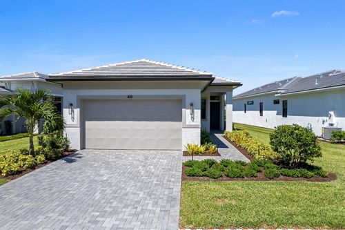 419 Se Via Sangro, Port St Lucie, FL, 34952-6238 | Card Image