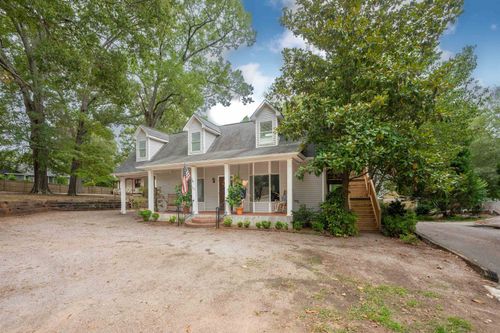 536 East Ave, madison, GA, 30650-1377 | Card Image