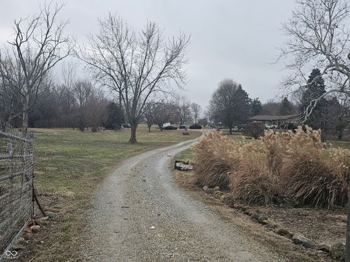 8622 S State Road 9, Pendleton, IN, 46064-9569 | Card Image