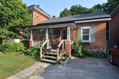 247 6th St E, Owen Sound, ON, N4K1E8 | Card Image