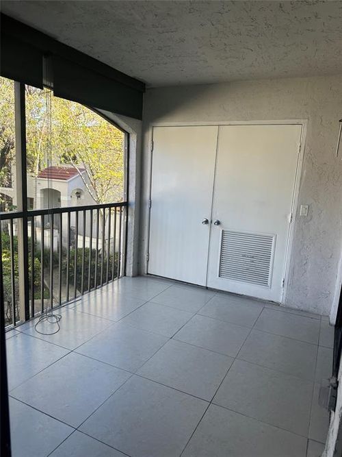11975 Nw 11th St, Pembroke Pines, FL, 33026-4370 | Card Image