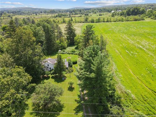 37 W Miller Rd, Ithaca, NY, 14850-8619 | Card Image