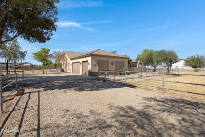 6112 S 195 Th Drive, House other with 4 bedrooms, 2 bathrooms and null parking in Buckeye AZ | Image 3