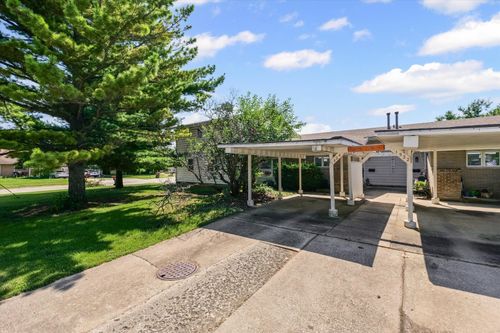 1524 Golfview Rd, Rantoul, IL, 61866-3554 | Card Image