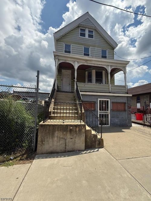 134 Hickory St, Orange, NJ, 07050-3871 | Card Image