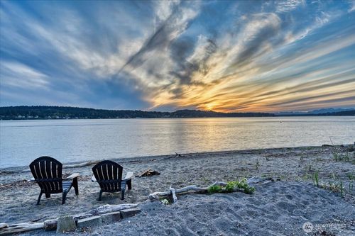 78 Point Fosdick Dr Nw, Gig Harbor, WA, 98335-7866 | Card Image