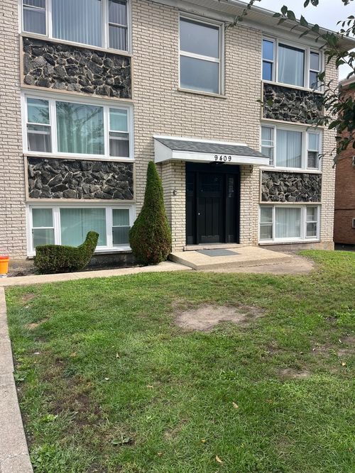1n-9409 79th Ct, Hickory Hills, IL, 60457-2183 | Card Image