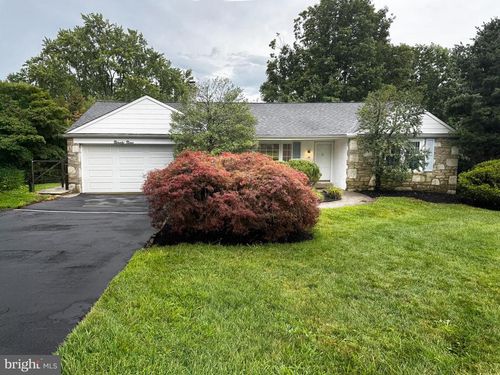 99 Hilltop Dr, CHURCHVILLE, PA, 18966-1383 | Card Image