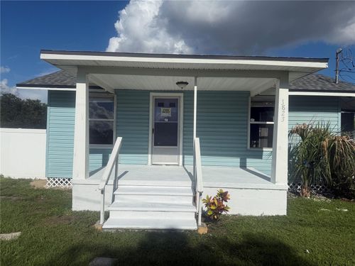 3823 N Garrison St, TAMPA, FL, 33619-1038 | Card Image