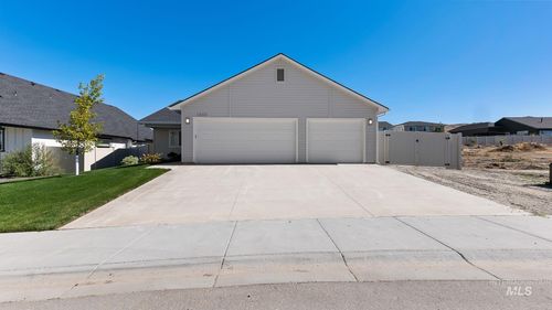 1440 Castle Way, Emmett, ID, 83617-3903 | Card Image