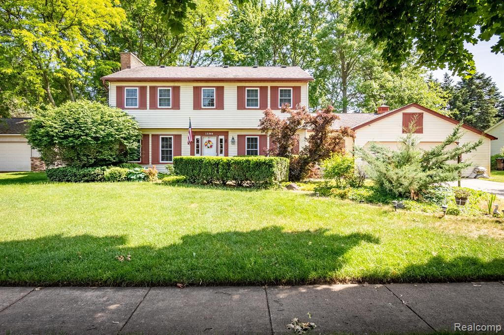 Banbury Ct, Shelby Township, MI 48315
