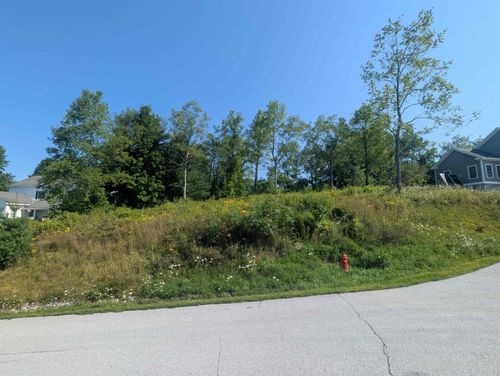 33 Asa'S Way, Bennington, VT, 05257 | Card Image