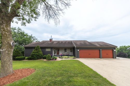 9 Island Heights Ct Ne, Pine Island, MN, 55963-9739 | Card Image