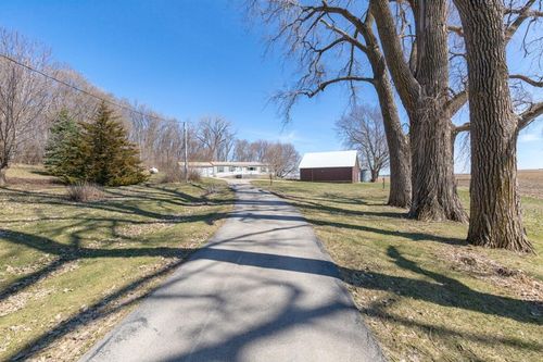 11702 G Ave, Aplington, IA, 50604-8043 | Card Image