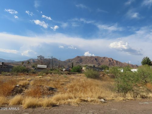 pt-of-8-9-block-10-0 W Mitchell Street, Superior, AZ, 85173 | Card Image