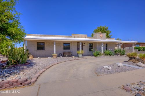 3252 S Bonanza Ave, Tucson, AZ, 85730-3101 | Card Image