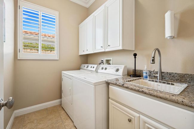 Laundry Room | Image 43