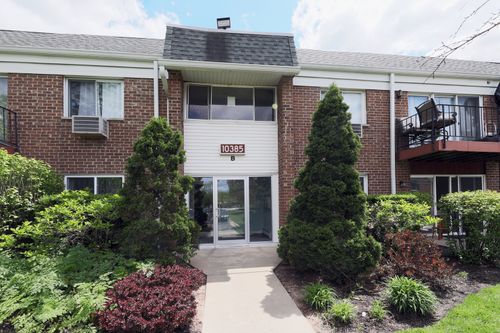 1k-10385 Dearlove Road, Glenview, IL, 60025 | Card Image
