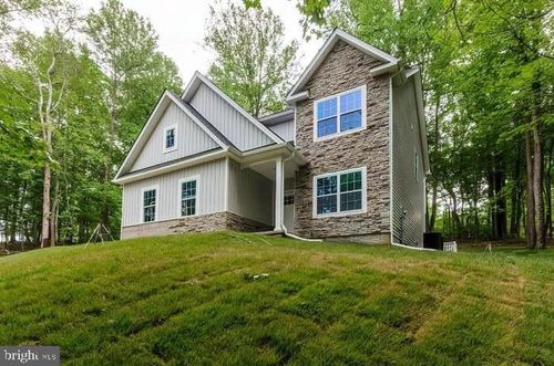 189 Speaks Ln, HARPERS FERRY, WV, 25425-2532 | Card Image