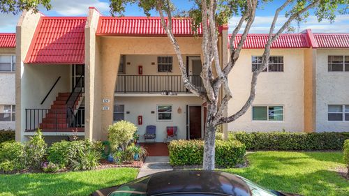 133 Lake Evelyn Dr, West Palm Beach, FL, 33411-2024 | Card Image