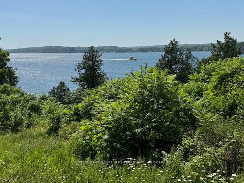 641 N Shore Rd, Gananoque, ON, K7G2V6 | Card Image