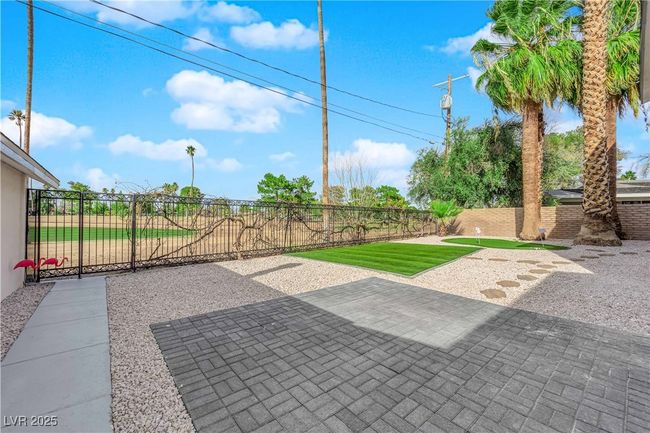 2160 Pueblo Cir, House other with 4 bedrooms, 4 bathrooms and null parking in Las Vegas NV | Image 61