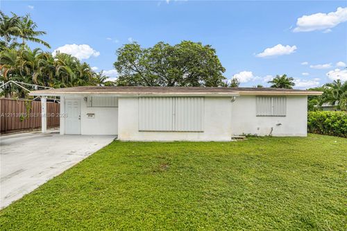 3740 Ne 6th Ave, Oakland Park, FL, 33334-2217 | Card Image