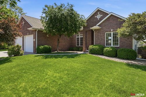 8601 Augusta Dr, Lincoln, NE, 68526-9574 | Card Image