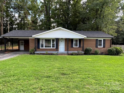 325 Briarcliff Dr, Kannapolis, NC, 28081-7157 | Card Image