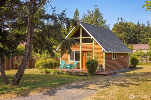 b-745 Larson St, Friday Harbor, WA, 98250-8027 | Card Image