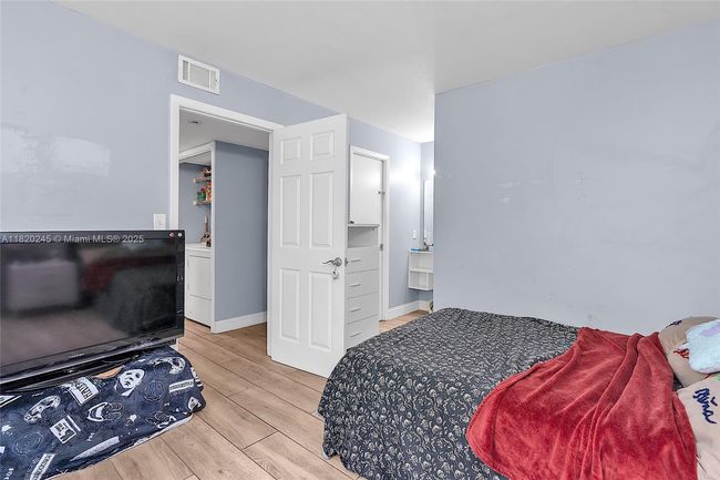 APT-207 - 251 Palm Cir W, Condo with 2 bedrooms, 1 bathrooms and null parking in Pembroke Pines FL | Image 20