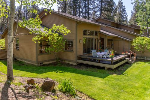 86-60555 Elkai Woods Dr, Bend, OR, 97702-1913 | Card Image