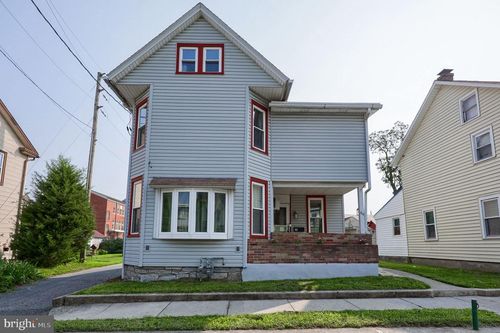 44 N Locust St, PALMYRA, PA, 17078-1618 | Card Image