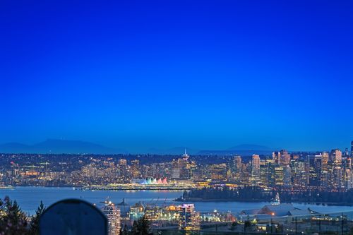 685 King Georges Way, West Vancouver, BC, V7S1S2 | Card Image