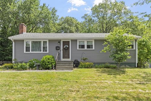 126 Helen Dr, Marlborough, MA, 01752-2781 | Card Image