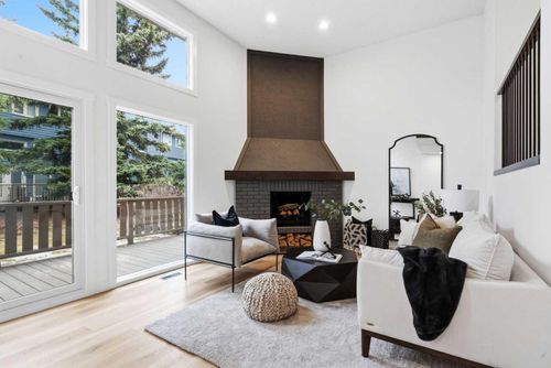 20 Point Mckay Crt Nw, Calgary, AB, T3B5B7 | Card Image