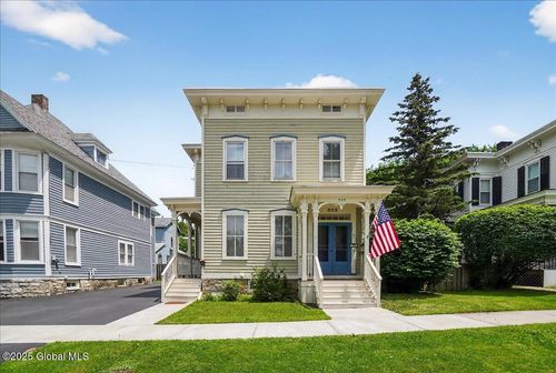 302 S William St, Johnstown, NY, 12095-2811 | Card Image